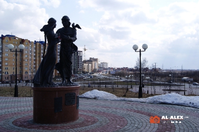 Памятник Святым и благоверным князю Петру и Февронии (Нефтеюганск)