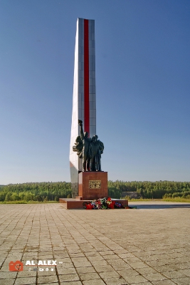 Памятник североуральцам-землякам, Североуральск (Фото 1)